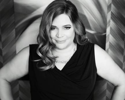 head shot-Reagan Phillips